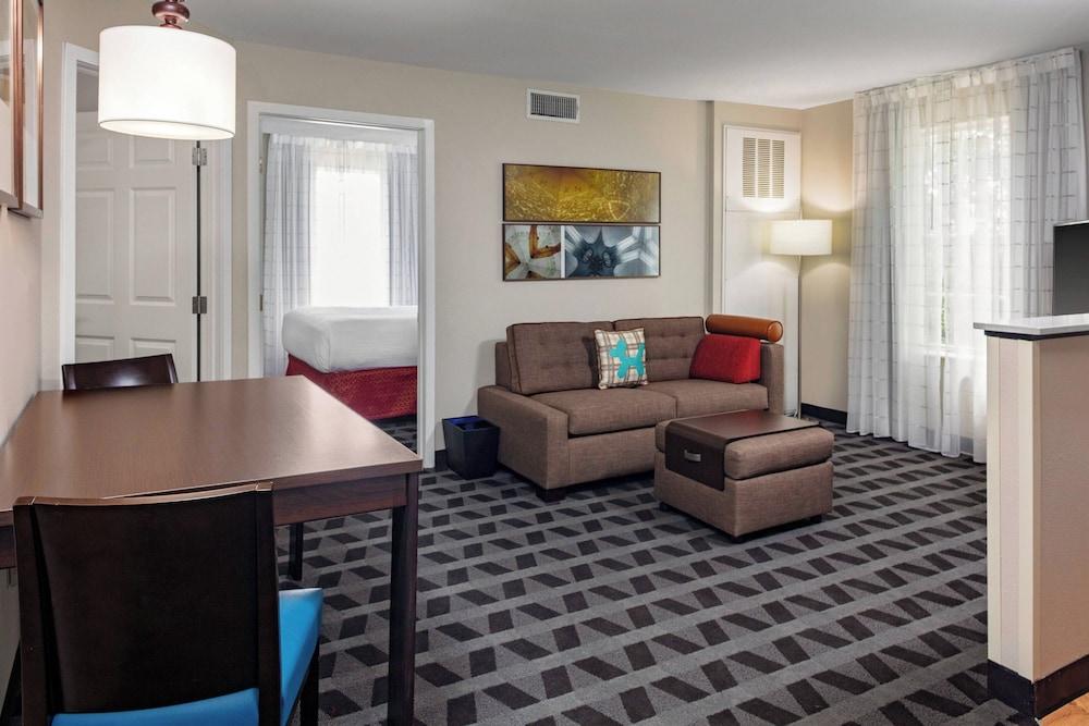 TownePlace Suites by Marriott Dallas Plano/Legacy photo 9