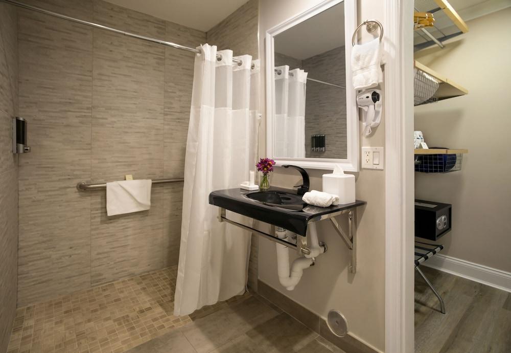 Nuvo Suites Hotel photo 51