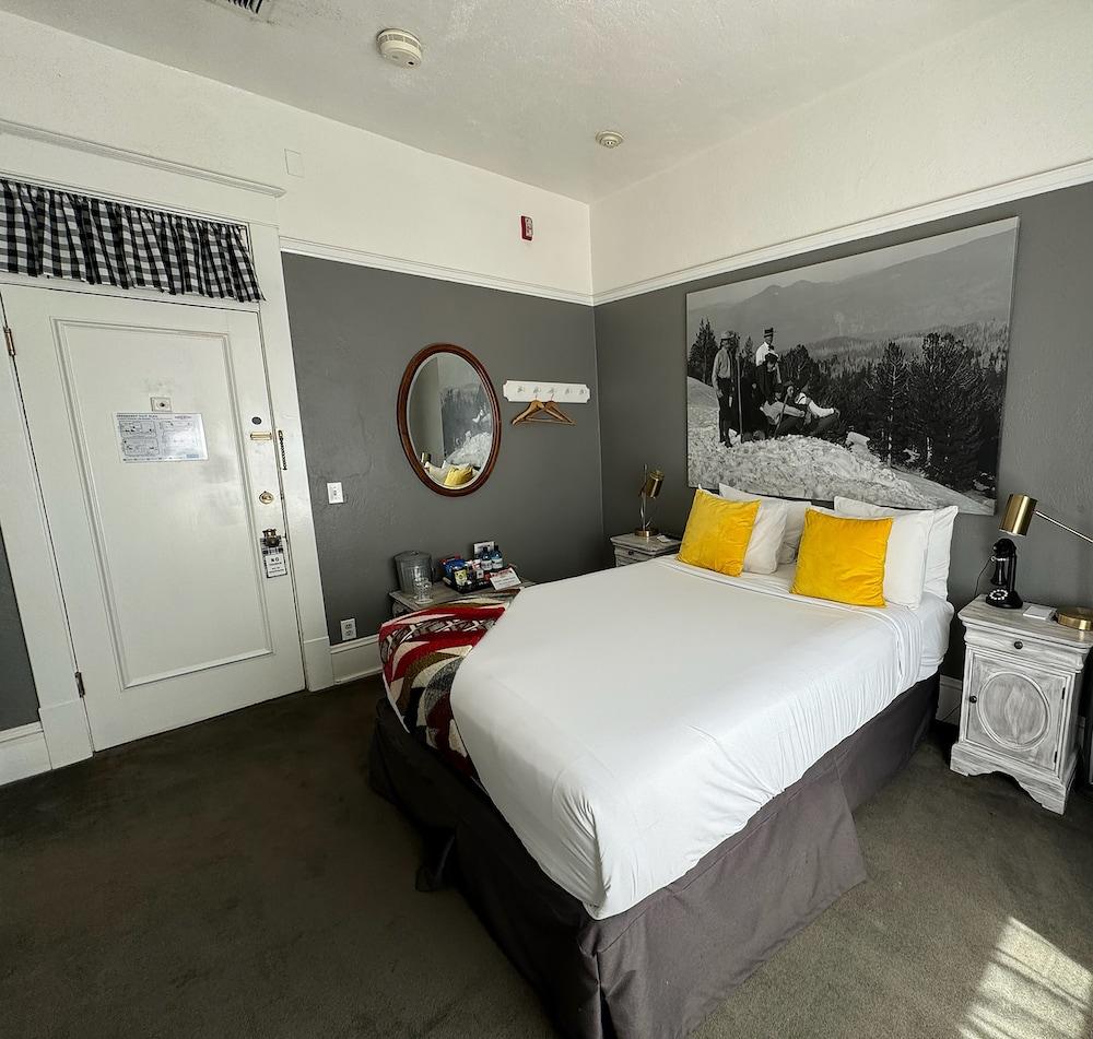 Hood River Hotel photo 6
