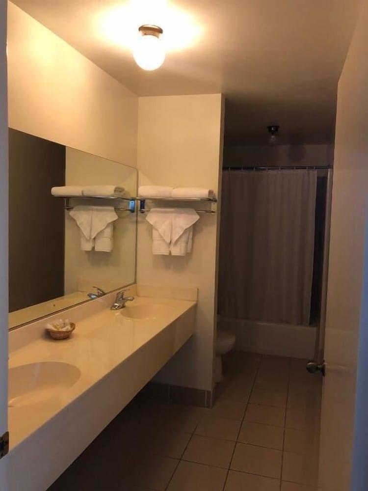 Rotex Western Inn photo 4