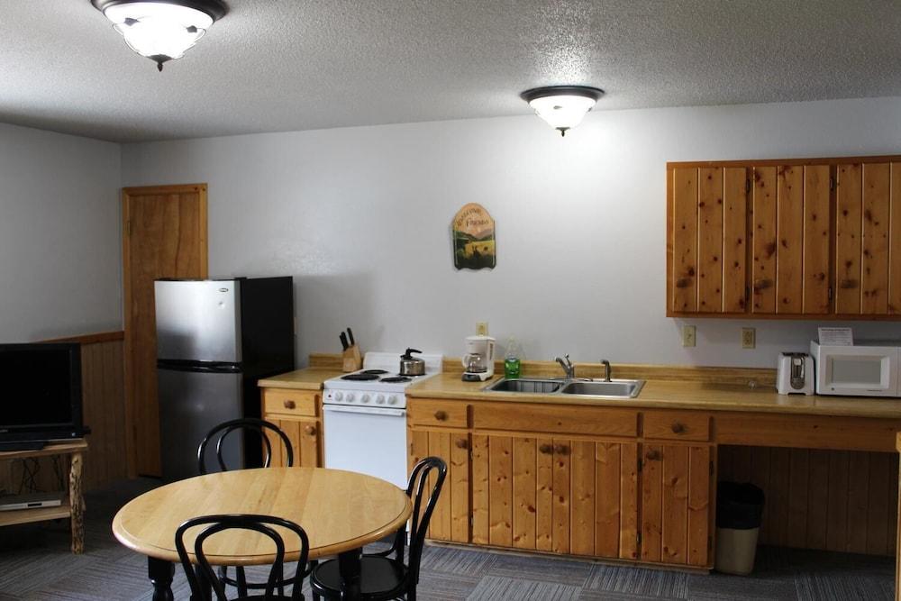 Alpine Motel photo 4