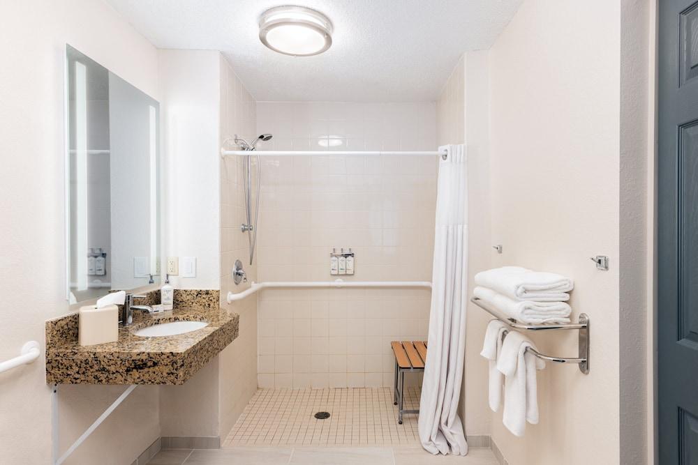 Candlewood Suites Eagan Arpt South - Mall Area by IHG photo 28