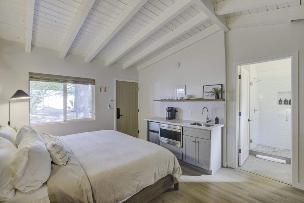 South Lake Chalet photo 4