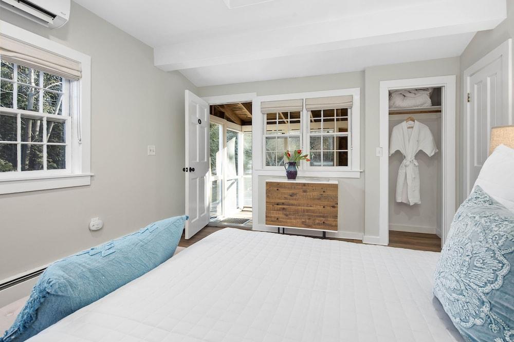 Lamberts Cove Inn photo 43