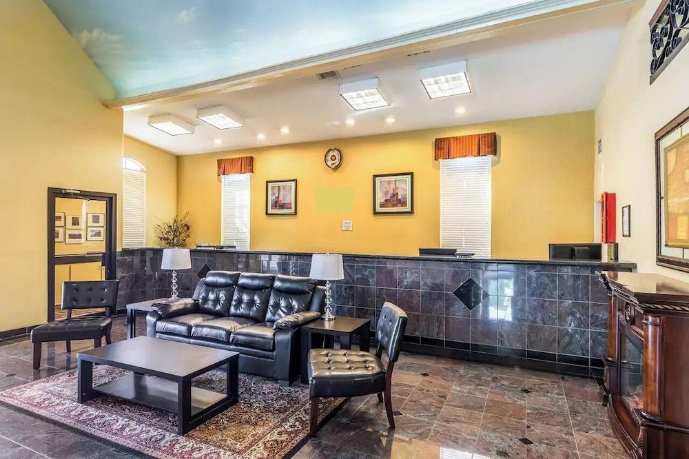 CasaBlanca Inn & Suites Houston photo 16