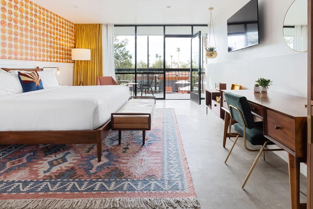 Rise Uptown Hotel photo 10