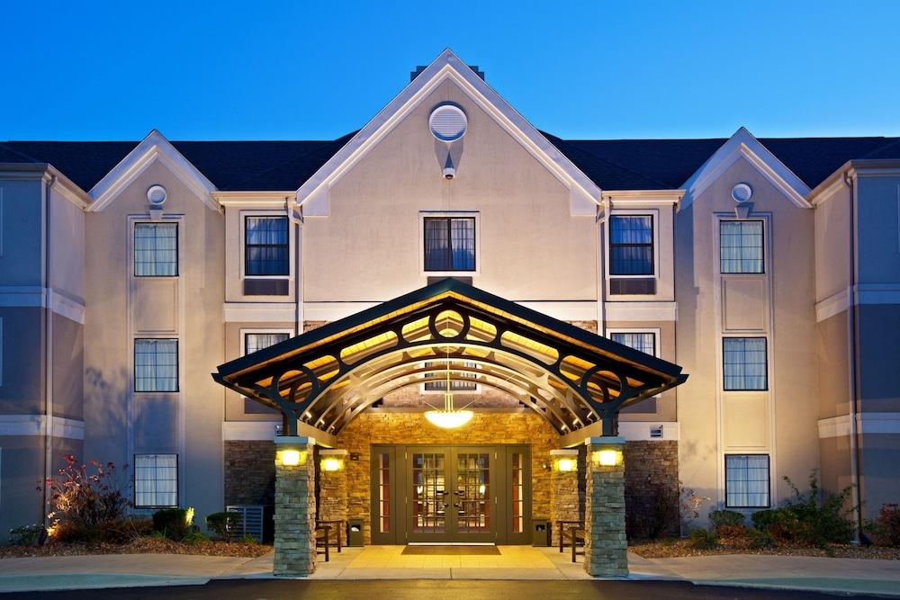 Staybridge Suites South Springfield by IHG photo 1