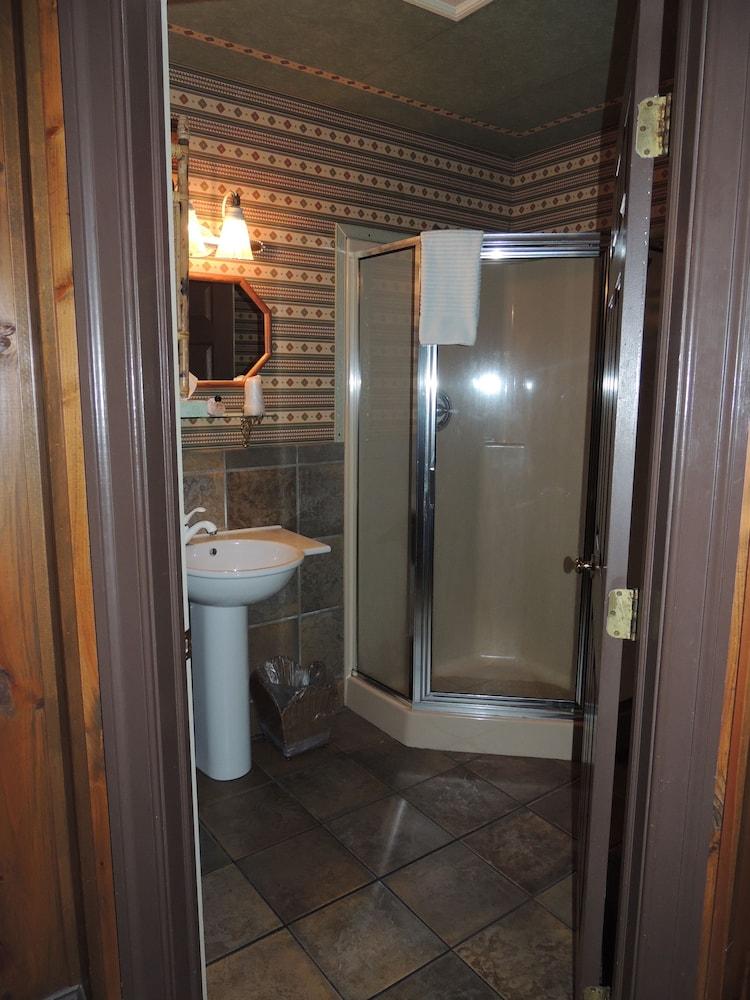 Historic Farnsworth House Inn photo 35