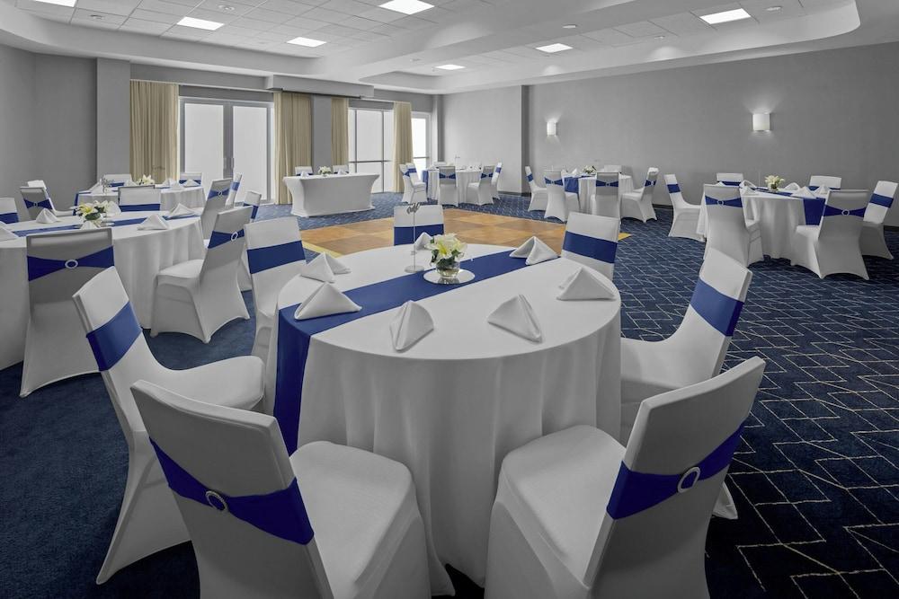 Courtyard by Marriott Tampa Oldsmar photo 49