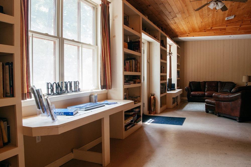 Wellnesste Lodge and Cabin Rentals photo 22