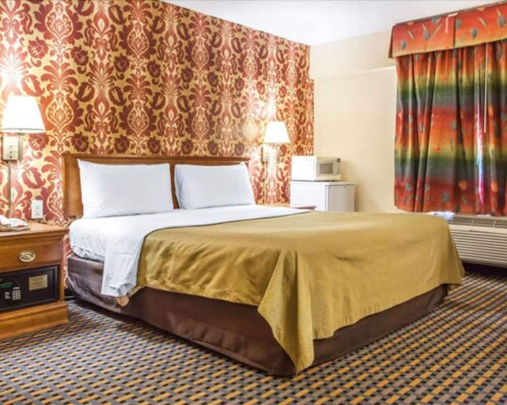 Days Inn by Wyndham Jersey City / NYC Area photo 4