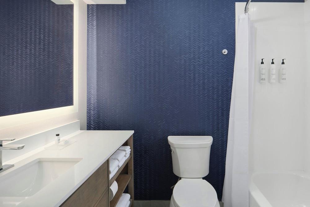 Fairfield by Marriott Inn & Suites Durham photo 6