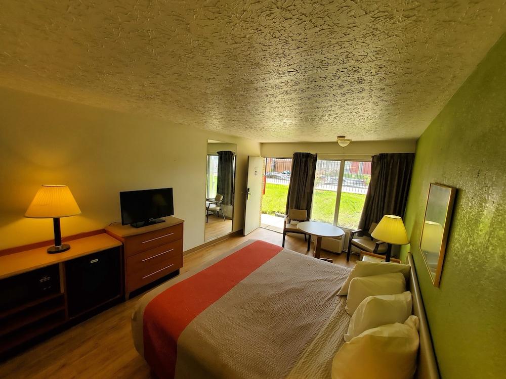 Knights Stay Inn Frankfort photo 6
