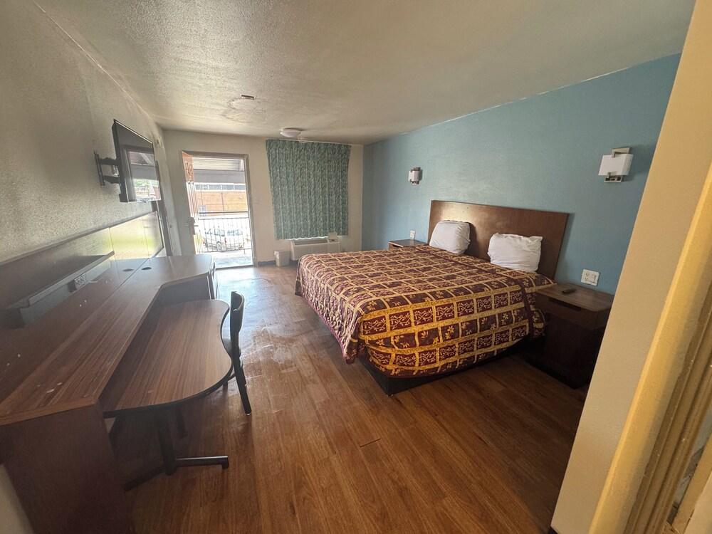 spanish trails inn photo 26