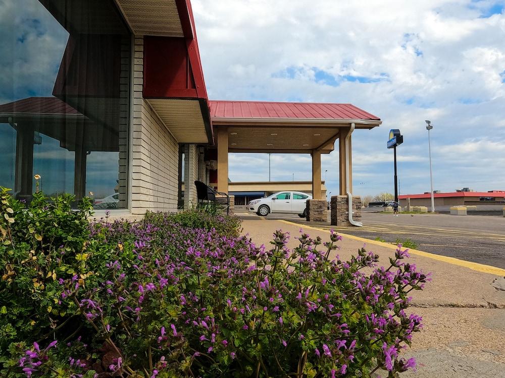 Salina Inn photo 10