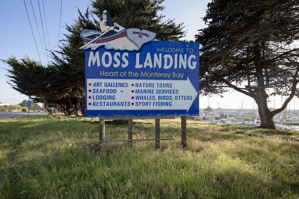 Inn At Moss Landing Point photo 63