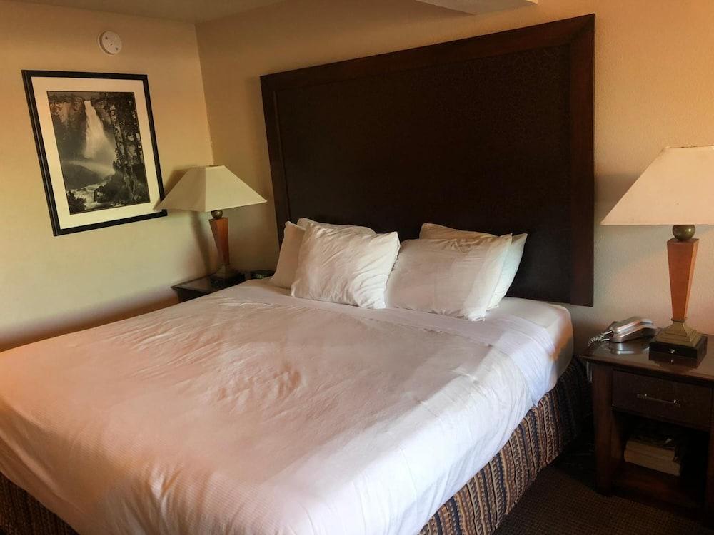 District Hotel by OYO Portland Convention Center photo 27
