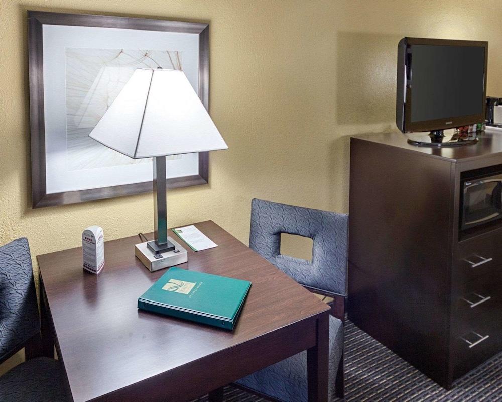 Quality Inn Montpelier photo 7