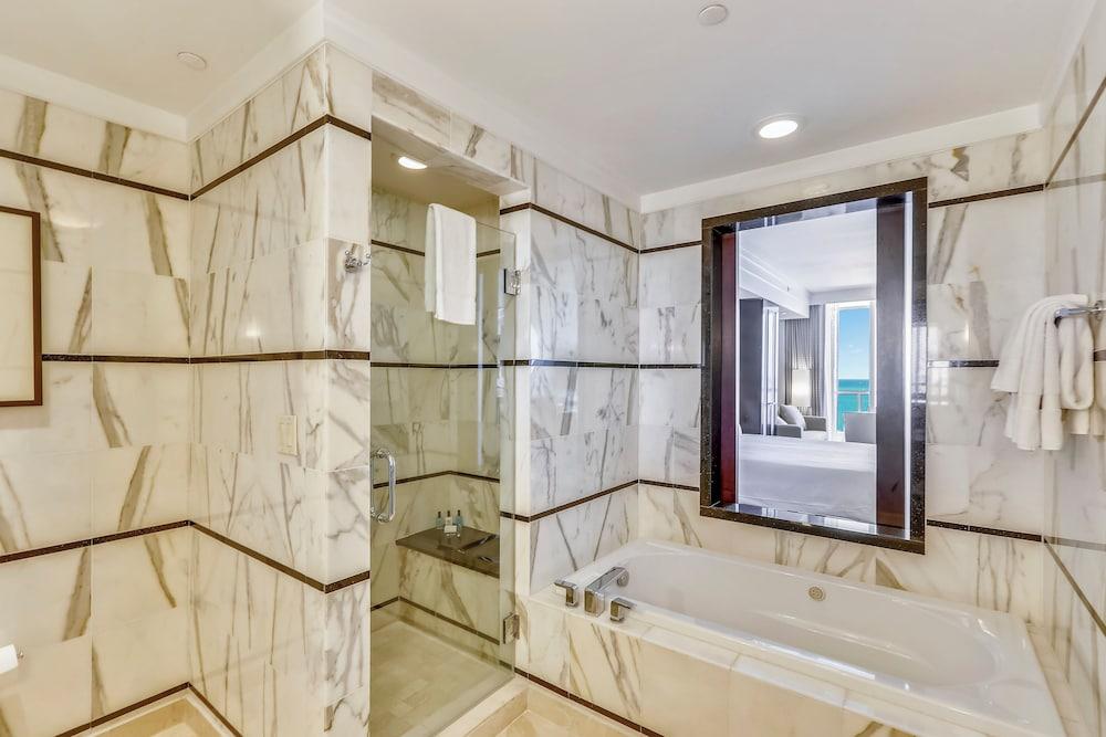 Residences at Fontainebleau Miami photo 82