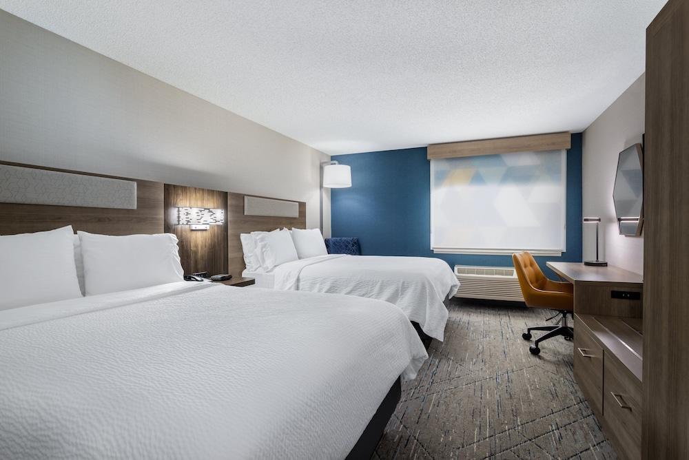 Holiday Inn Express & Suites Vadnais Heights by IHG photo 35