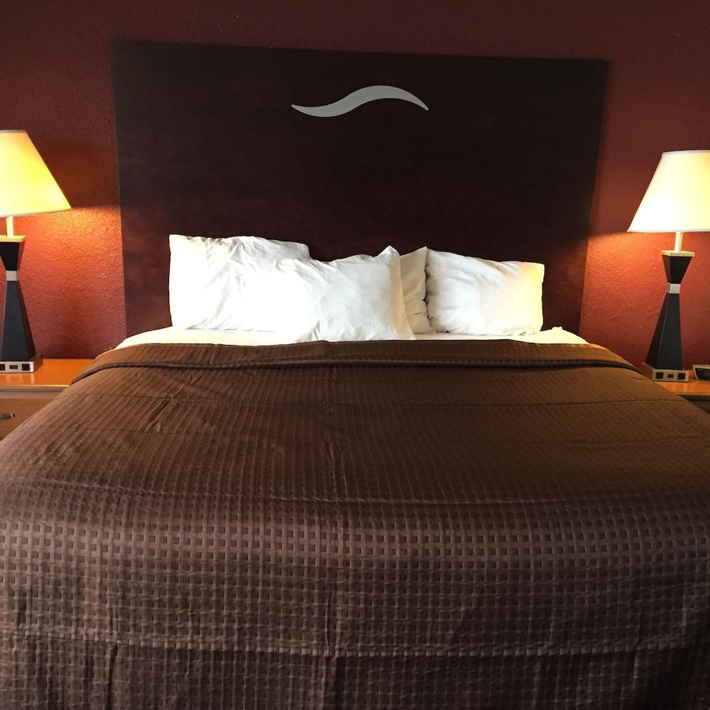 Town and Country Motel photo 6