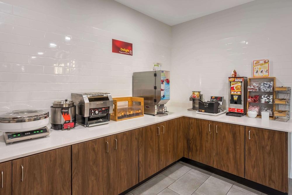 Best Western Plus Columbia Inn photo 33