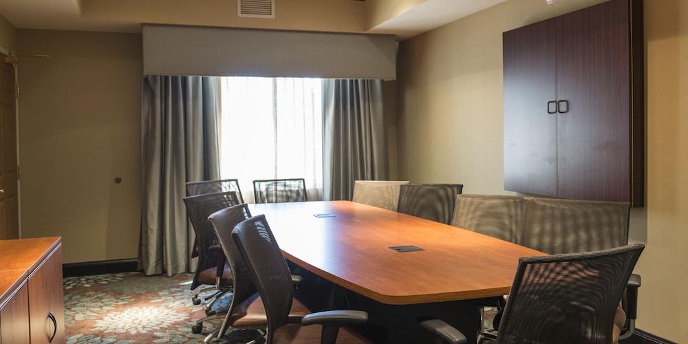 Staybridge Suites Fargo by IHG photo 36