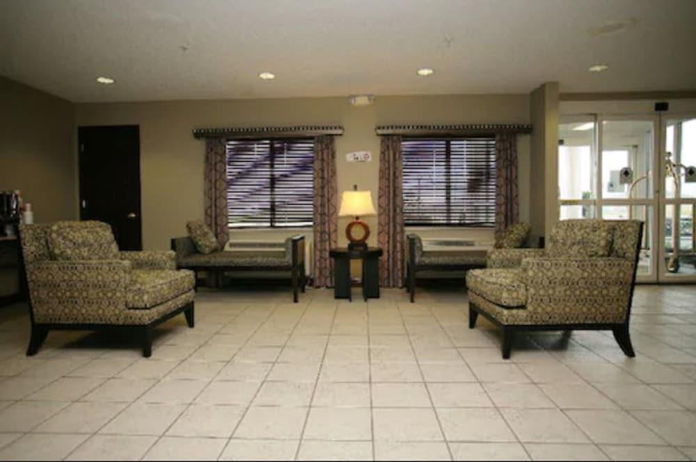 Baymont by Wyndham Dale photo 4
