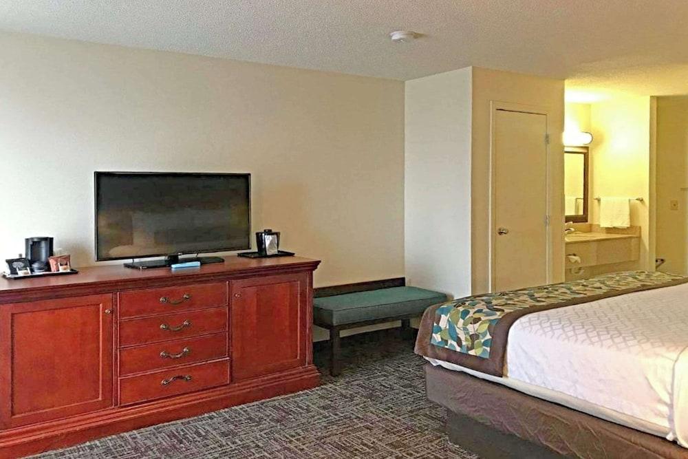 Comfort Inn & Suites O'Fallon - St. Louis Area photo 5