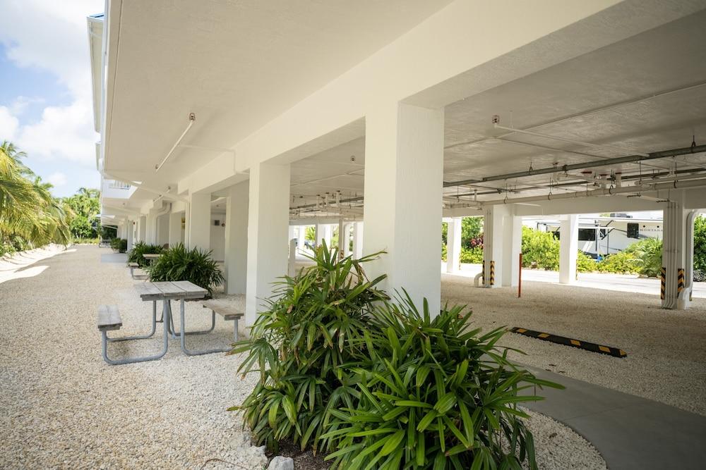 Sugarloaf Key Hotel at KOA Resort photo 59
