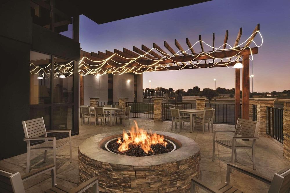 Country Inn & Suites by Radisson Indianapolis East photo 19