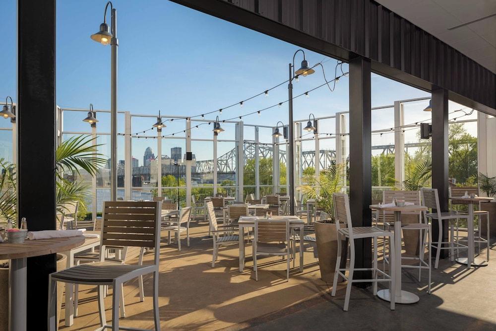 Sheraton Louisville Riverside by Marriott photo 19