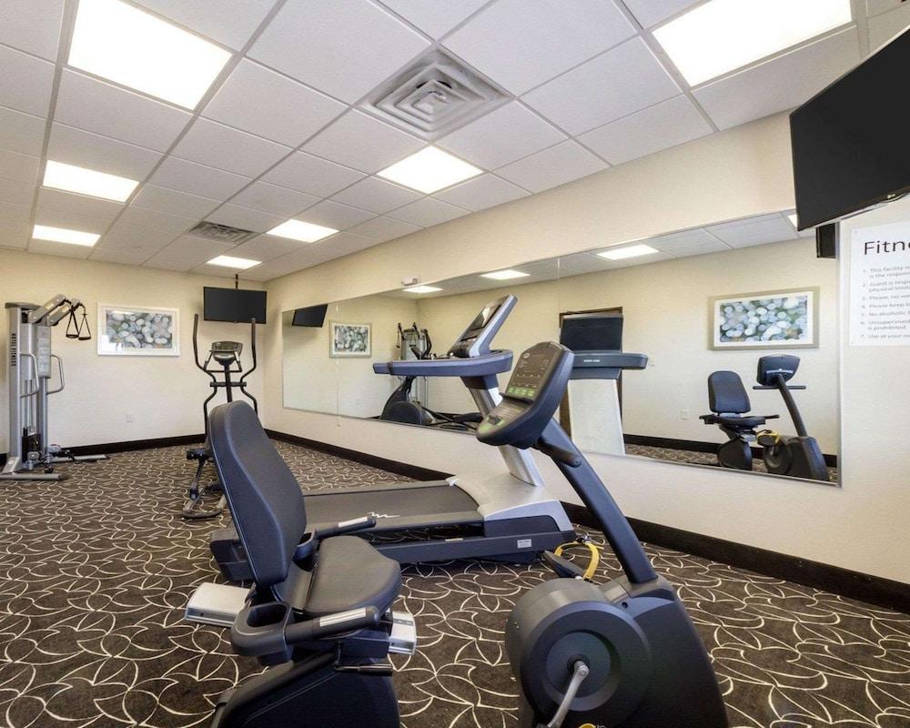 Garner Hotel Victoria - East by IHG photo 13