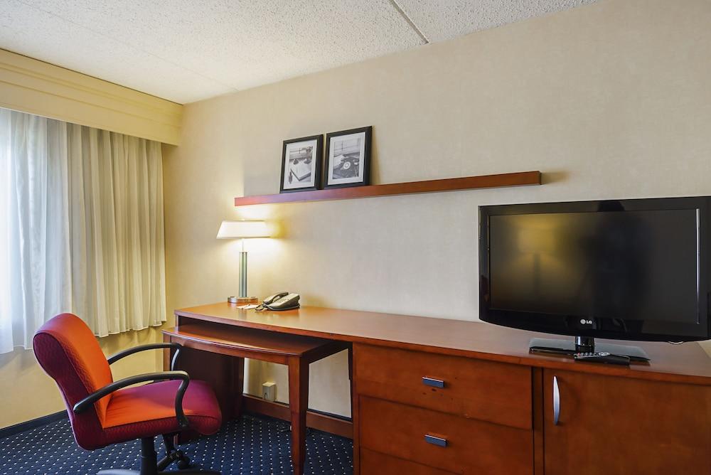 Quality Inn Boston - Revere photo 9