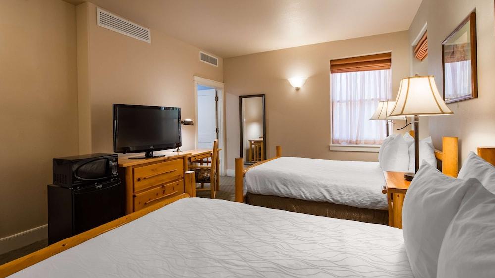 Best Western Plus Plaza Hotel photo 6