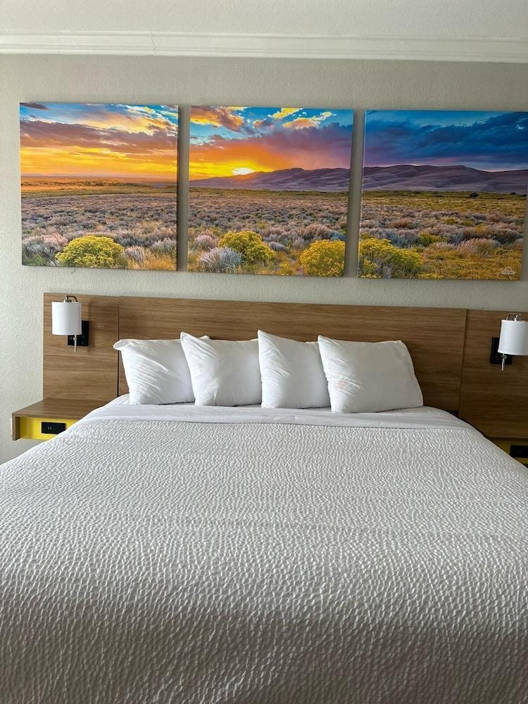 Days Inn by Wyndham Copperas Cove photo 8