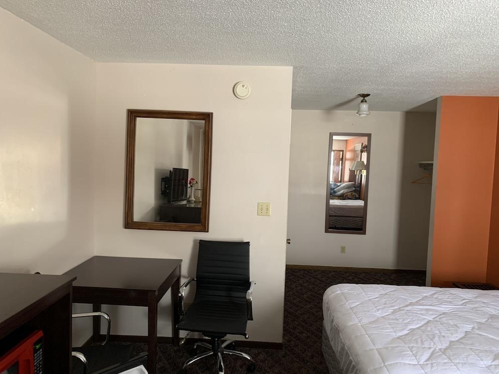 Ashland Motel photo 13