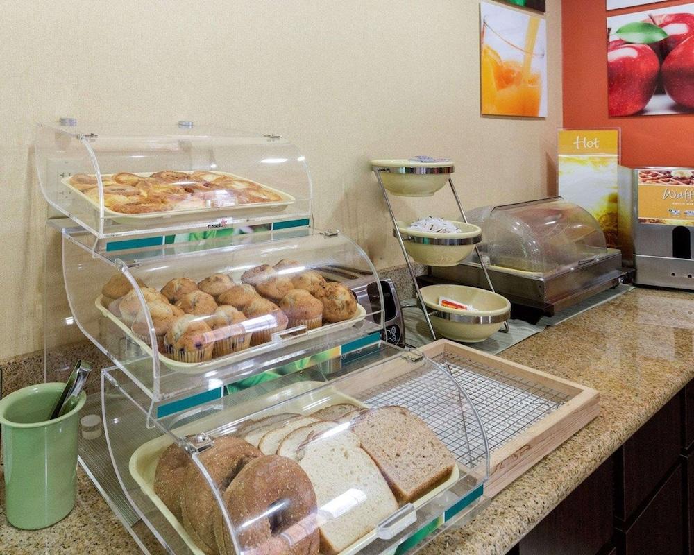 Quality Inn Baytown - Houston East photo 15