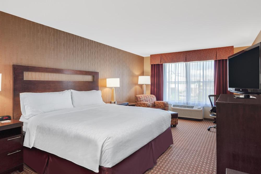 Holiday Inn Express & Suites Gillette by IHG photo 37