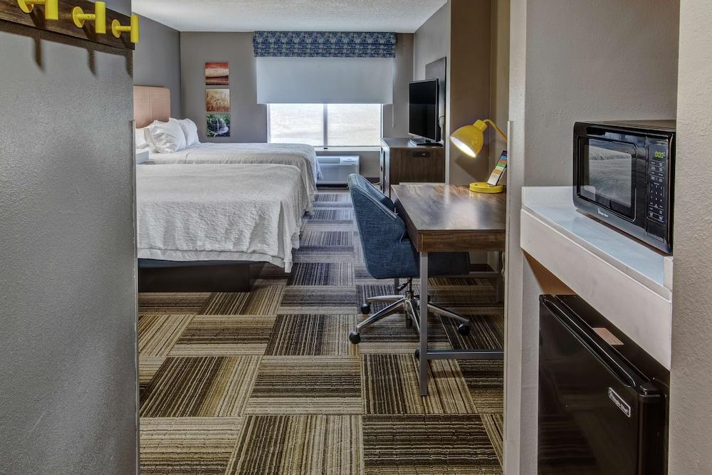 Hampton Inn Latrobe photo 8