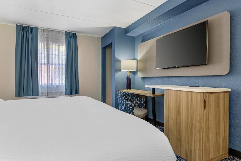 Sleep Inn & Suites Merrillville photo 17