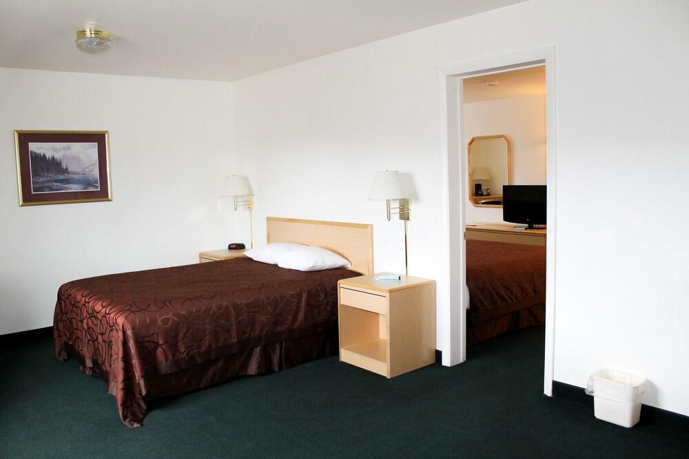 Inn at Lander, Travelodge by Wyndham photo 18