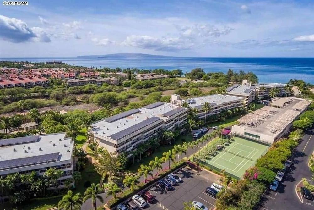 Signature Residences at Maui Banyan photo 33