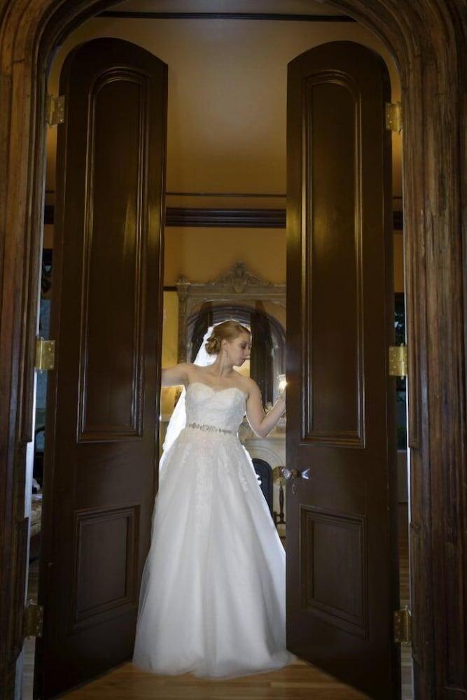 Steele Mansion photo 87