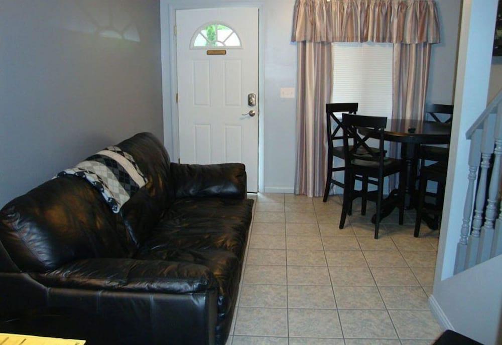 Harriet's House photo 20