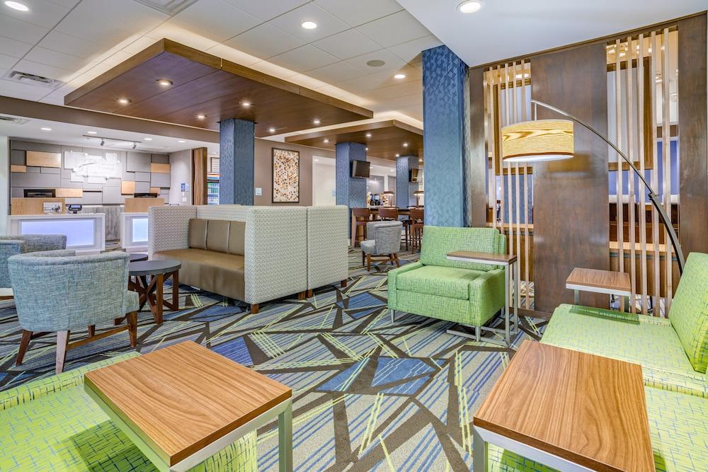 Holiday Inn Express & Suites Elkhart North by IHG photo 32