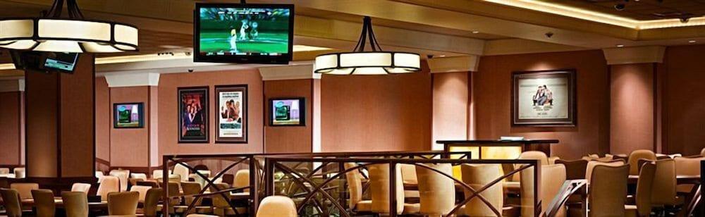 Hollywood Casino & Hotel photo 12