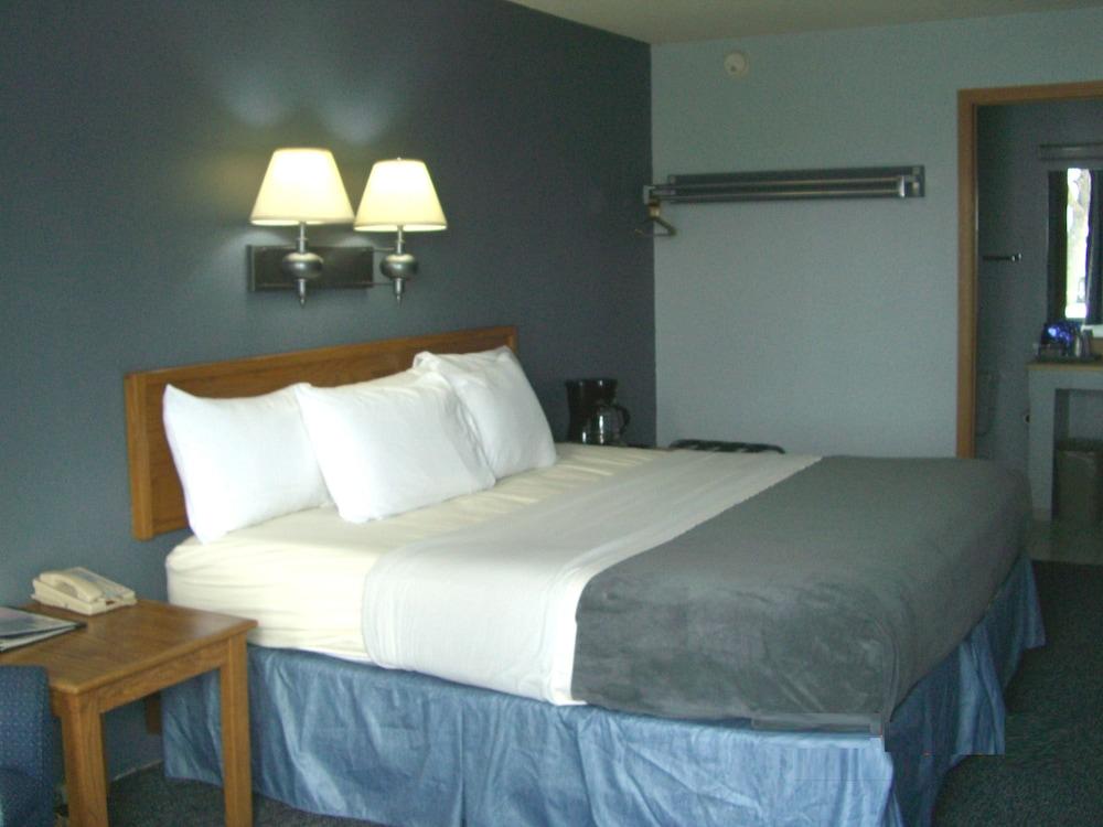 Quails Nest Inn and Suites photo 8