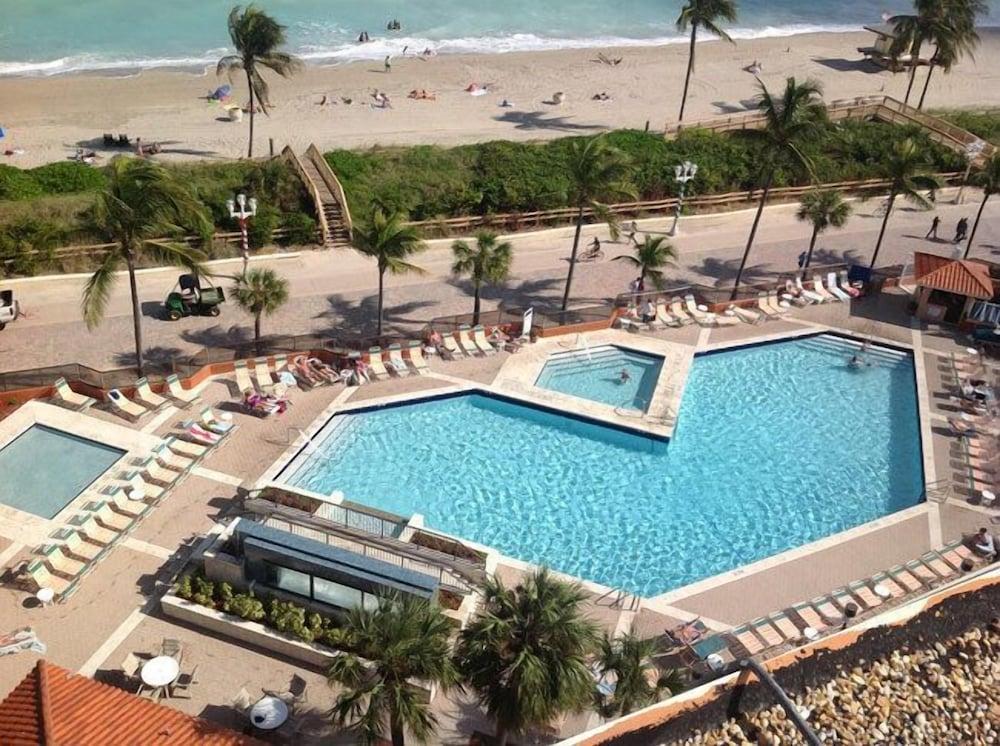 Hollywood Beach Resort-tower Suite photo 16