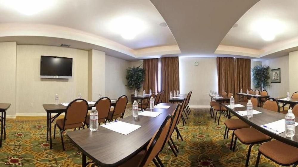 Holiday Inn Ex Ste Porterville by IHG photo 15